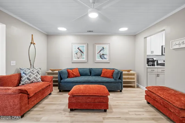 $418,200 | 6304 Thomas Drive, Unit U7, Panama City Beach, FL 32408