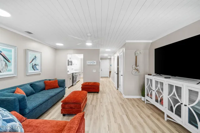 $418,200 | 6304 Thomas Drive, Unit U7, Panama City Beach, FL 32408