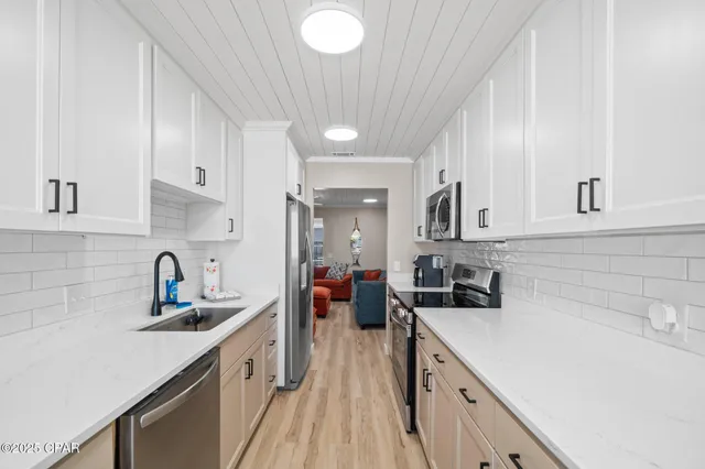 $418,200 | 6304 Thomas Drive, Unit U7, Panama City Beach, FL 32408