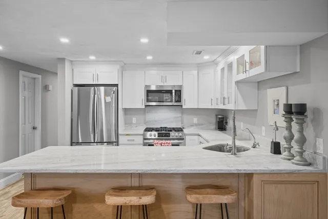 $649,900 | 115 Mill Pond, Unit 115, North Andover, MA 01845