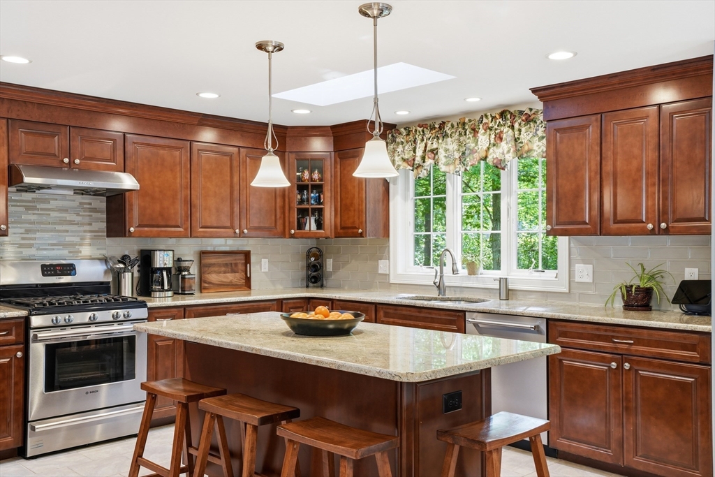 22 Longmeadow Drive Canton, MA 02021 - Photo 8 of 42