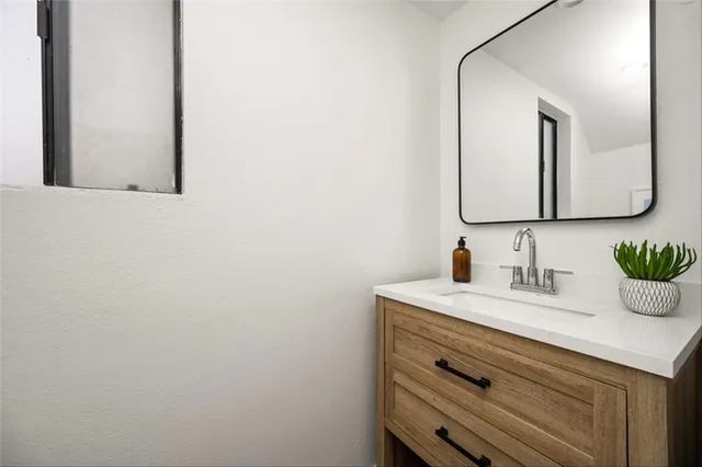 $799,000 | 18204 Kingsdale Avenue, Redondo Beach, CA 90278