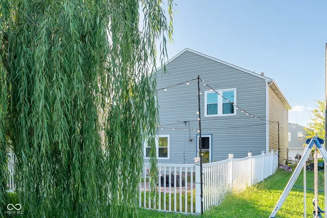 $2,049 | 2887 Ludwig Drive, Indianapolis, IN 46239