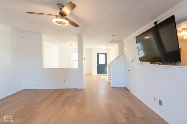 $2,049 | 2887 Ludwig Drive, Indianapolis, IN 46239