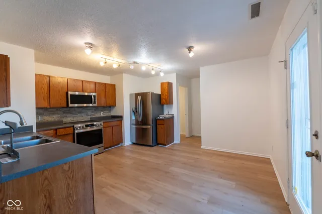 $2,049 | 2887 Ludwig Drive, Indianapolis, IN 46239