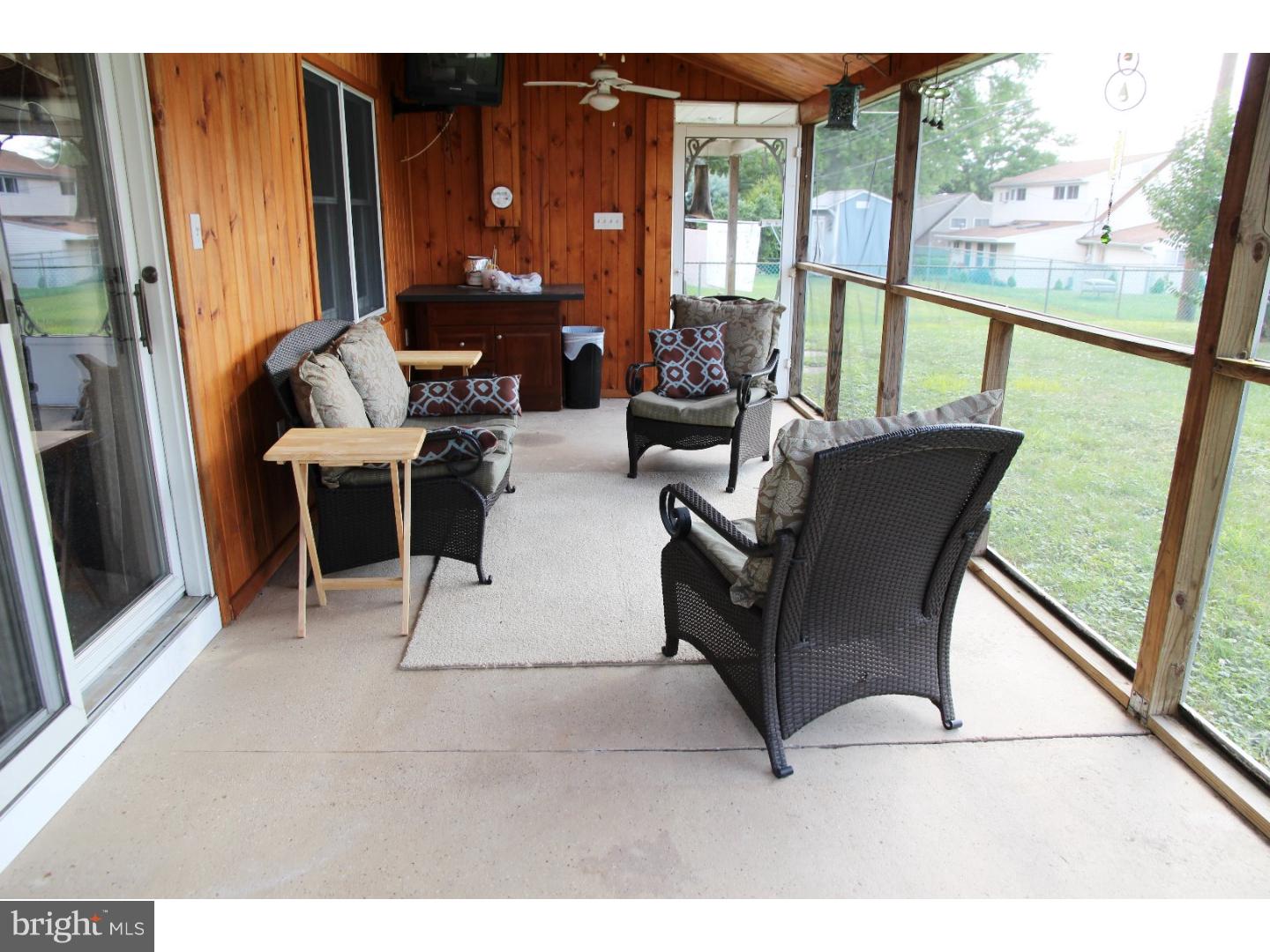 23 Hardy Road Levittown, PA 19056 - Photo 14 of 21 Patio
