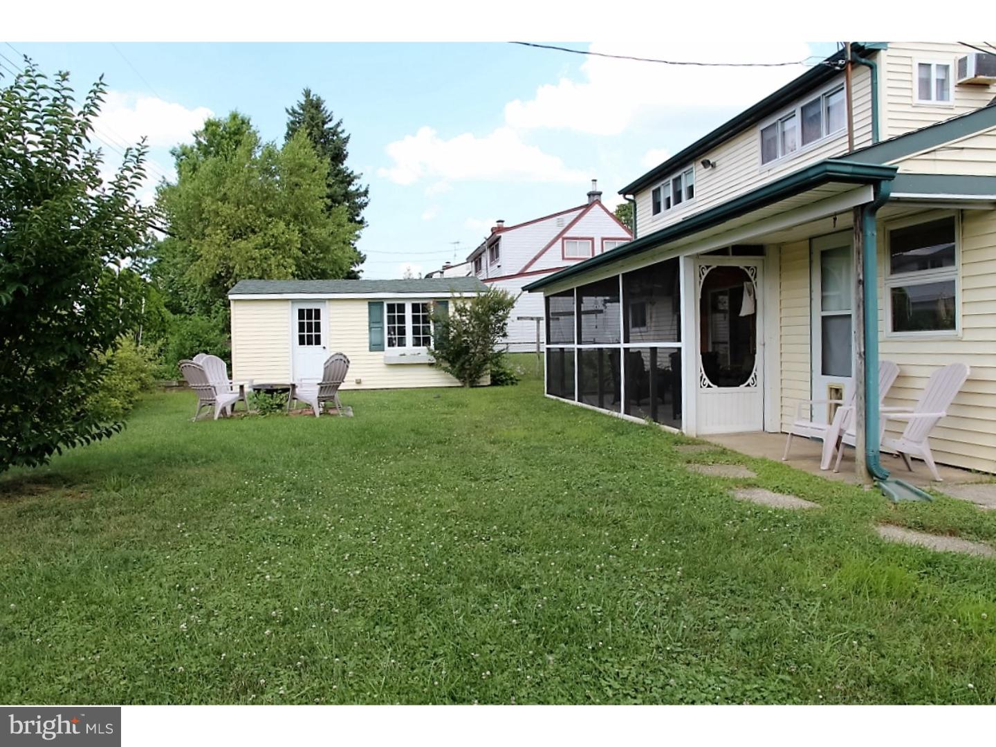 23 Hardy Road Levittown, PA 19056 - Photo 3 of 21 Exterior Back