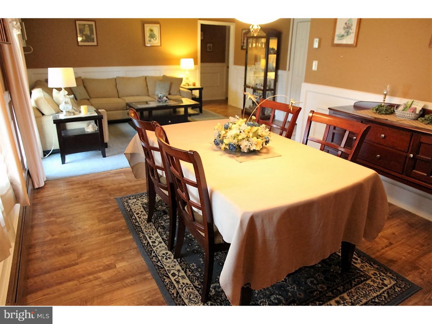 23 Hardy Road Levittown, PA 19056 - Photo 7 of 21 Dining Room