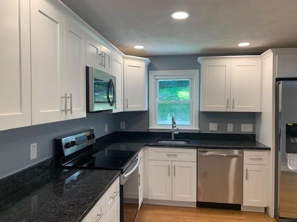 24 Jodie Road Framingham, MA 01702 - Photo 11 of 36 Gallery Image 11