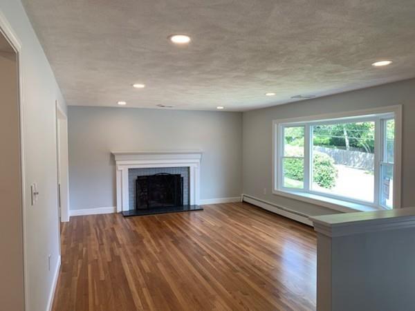 24 Jodie Road Framingham, MA 01702 - Photo 4 of 36 Gallery Image 4