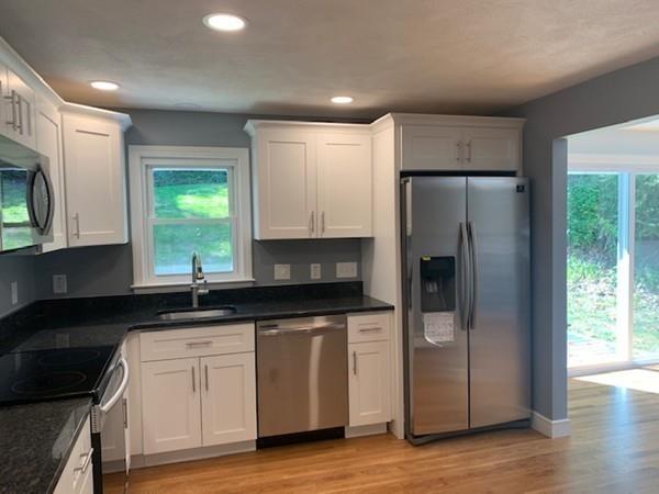 24 Jodie Road Framingham, MA 01702 - Photo 10 of 36 Gallery Image 10