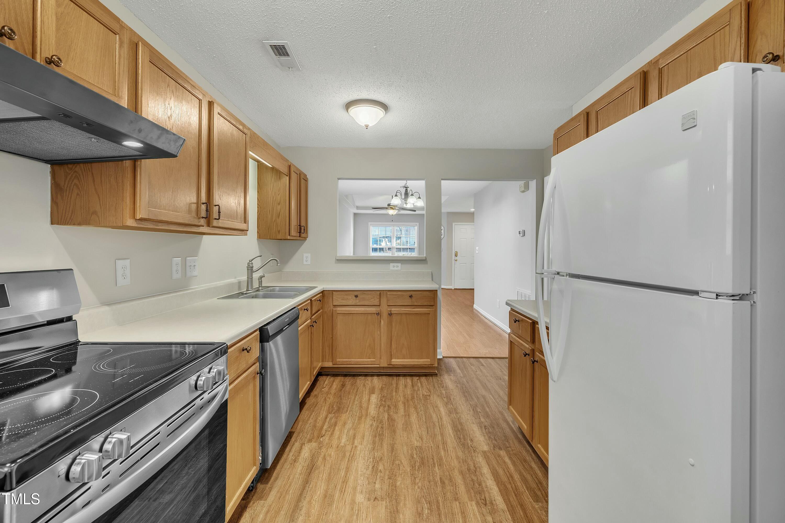3727 Votive Lane Raleigh, NC 27604 - Photo 16 of 28 tempImageqvHHQ4