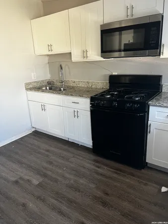 $850 | 351 Overhill Drive, Unit B, San Antonio, TX 78228