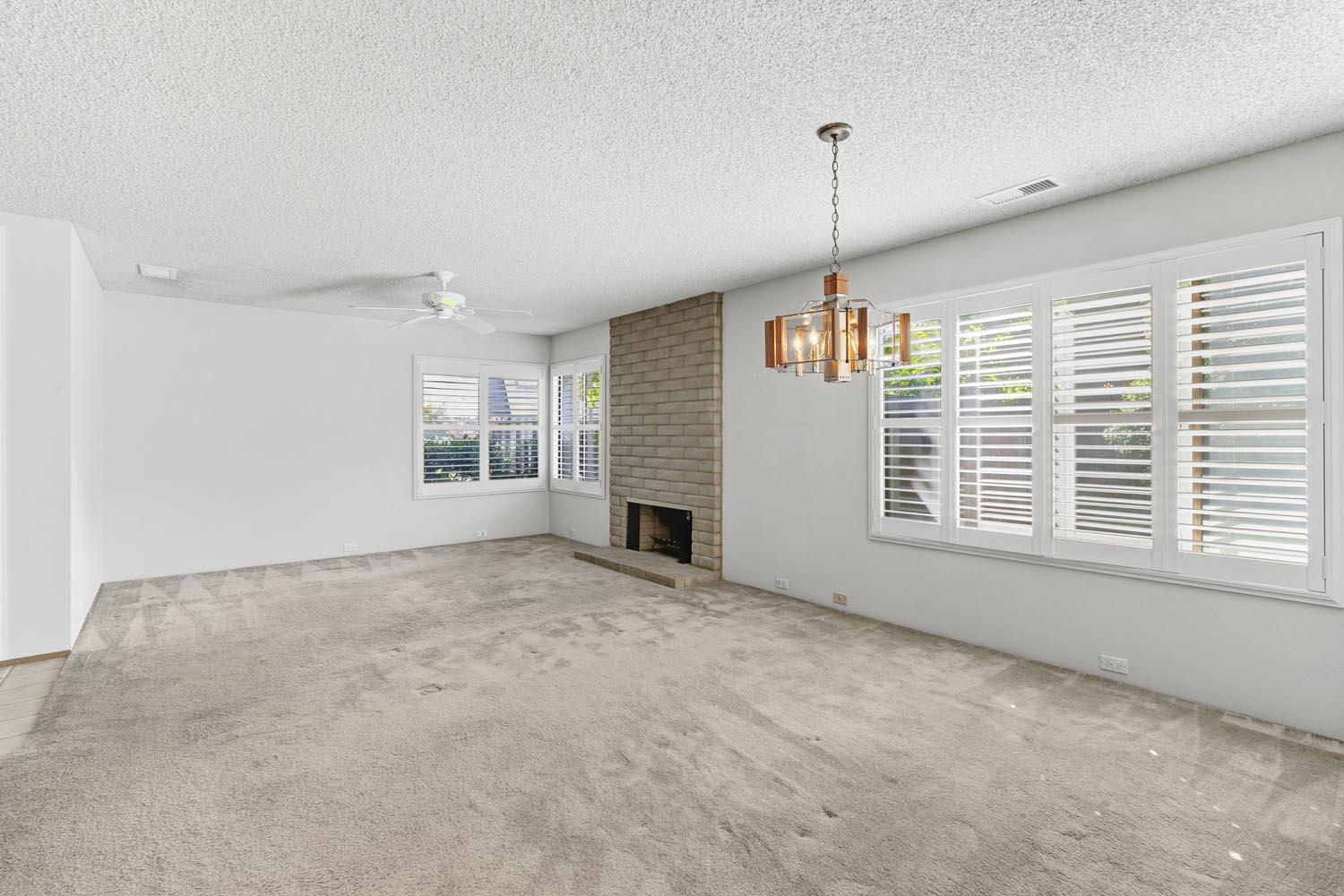 11368 Sutters Fort Way Gold River, CA 95670 - Photo 5 of 31