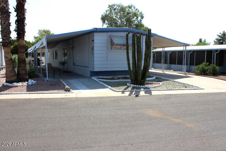 303 South Recker Road, Unit 8 Mesa, AZ 85206 - Photo 1 of 24 IMG_8359