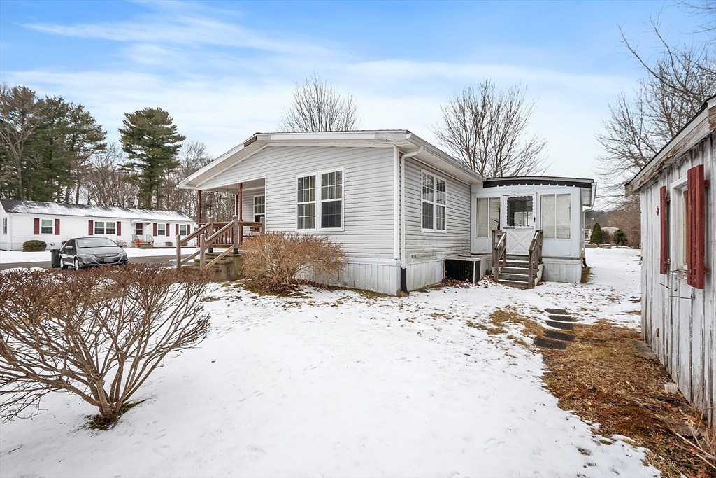 14 Amber Way Raynham, MA 02767 - Photo 5 of 9