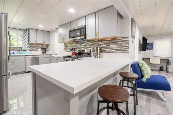 $320,000 | 23777 Pioneer Camp Road, Crestline, CA 92325