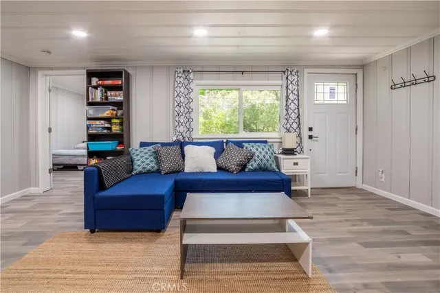 $345,000 | 23777 Pioneer Camp Road, Crestline, CA 92325