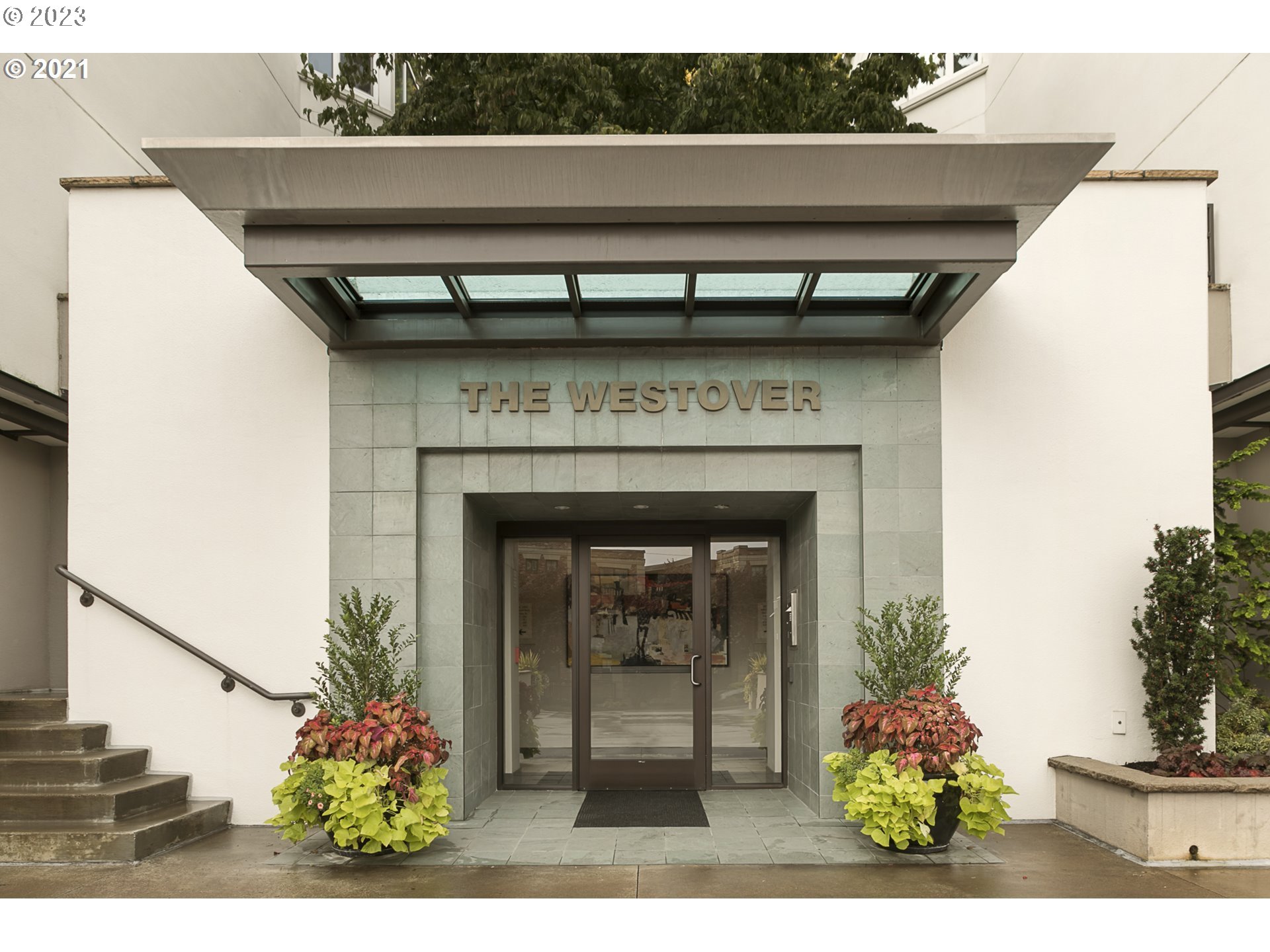 2445 Northwest Westover Road, Unit 314 Portland, OR 97210 - Photo 32 of 32 a living room with a fireplace