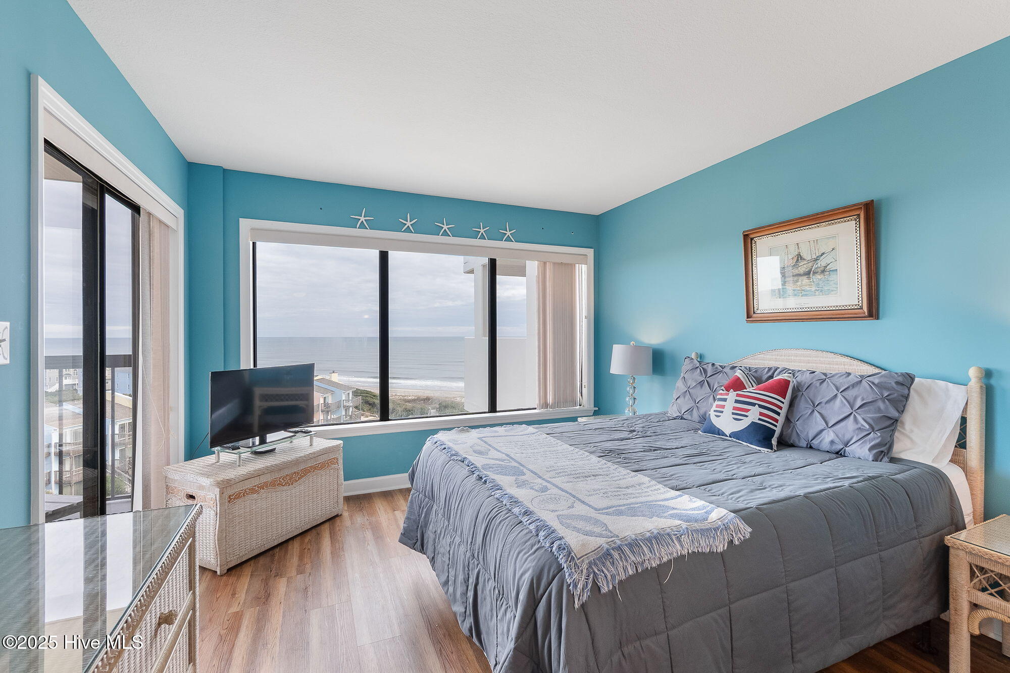 8801 Reed Drive, Unit 612 Emerald Isle, NC 28594 - Photo 16 of 29 30-web-or-mls-chadwick-visuals-8801-reed
