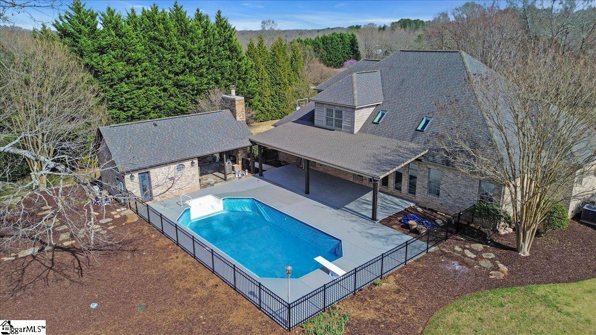 24 Bay Point Way Taylors, SC 29687 - Photo 4 of 50 Gallery Image 4