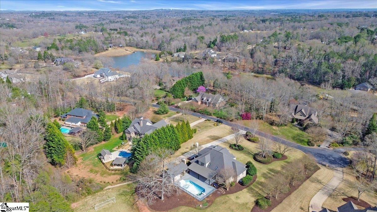 24 Bay Point Way Taylors, SC 29687 - Photo 6 of 50 Gallery Image 6