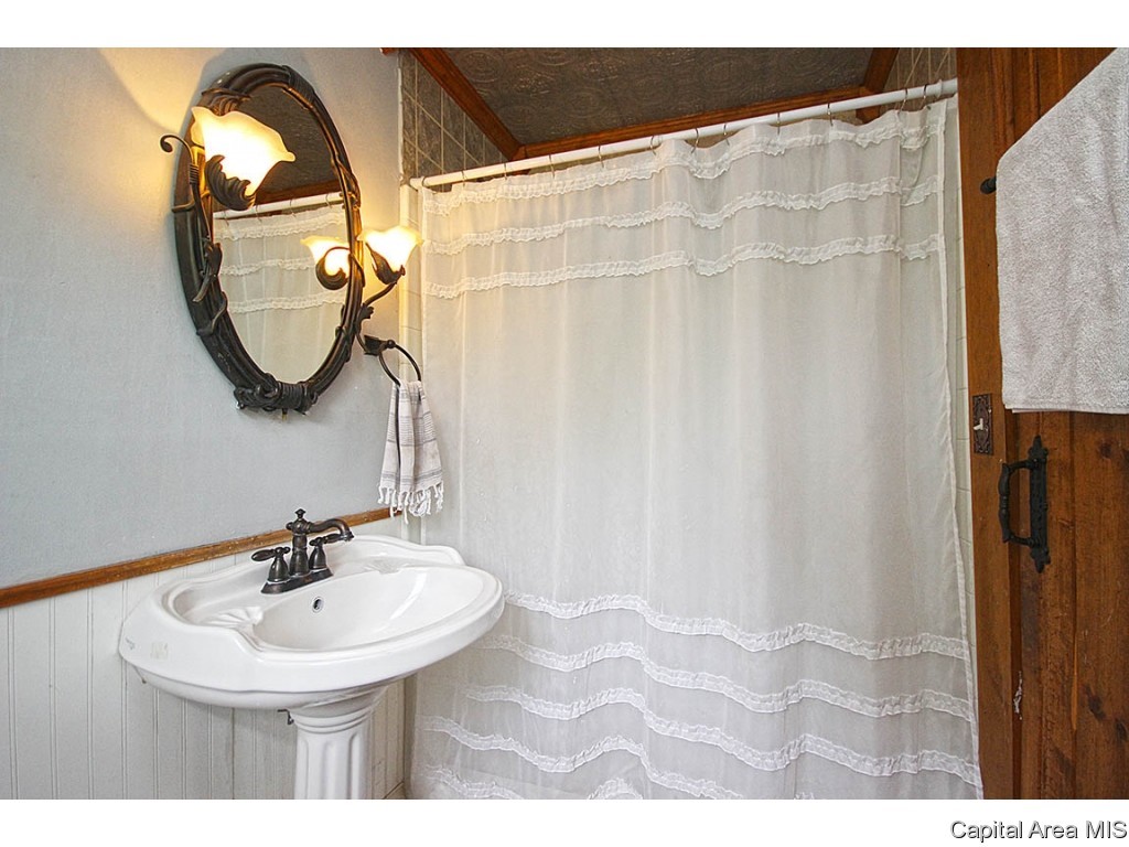 3740 River Road Riverton, IL 62561 - Photo 22 of 36 Gallery Image 22