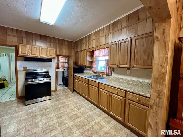 $105,000 | 261 Ullin Avenue, Ullin, IL 62992