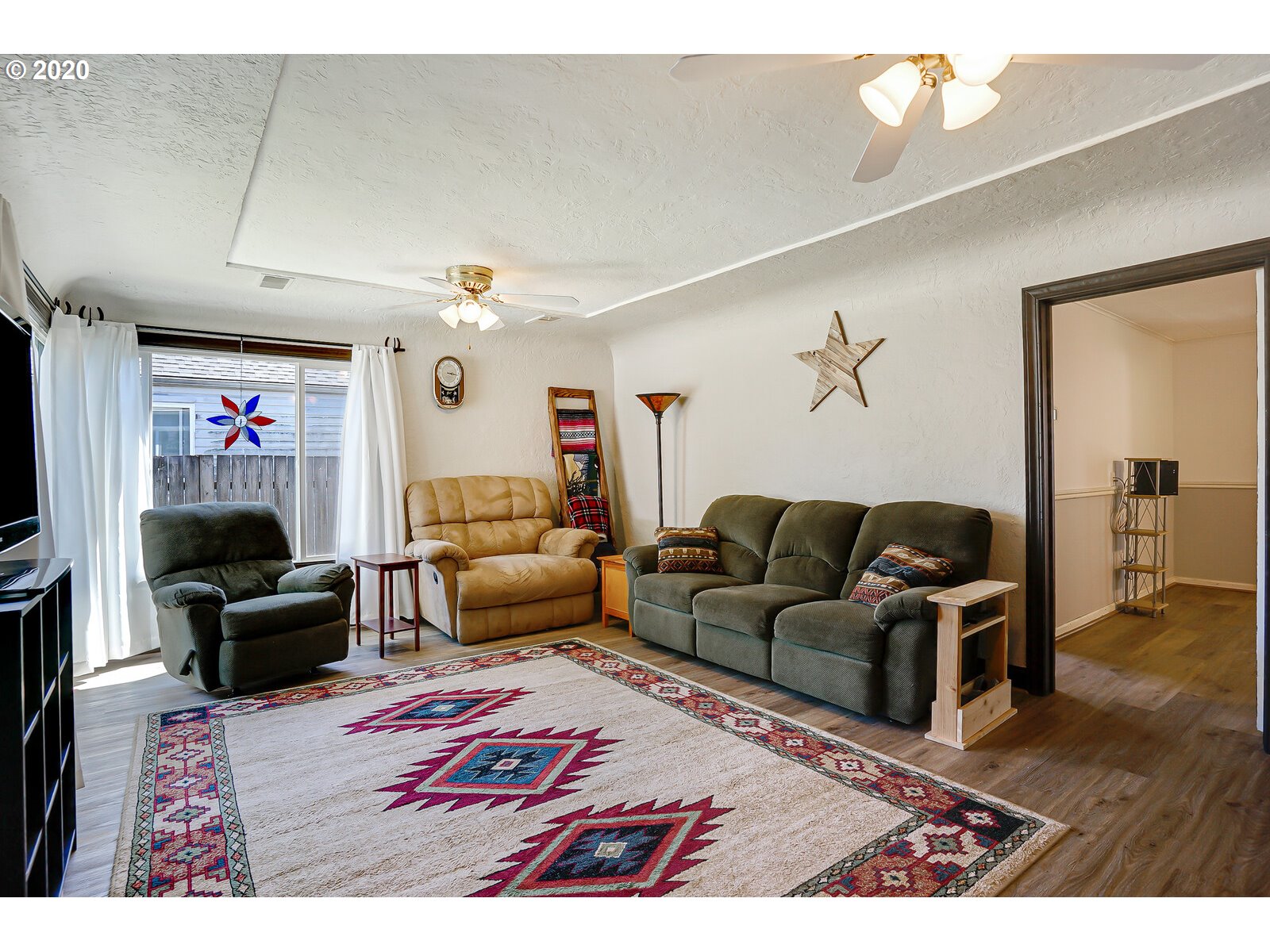 712 Walnut Street Lebanon, OR 97355 - Photo 14 of 32 Gallery Image 14