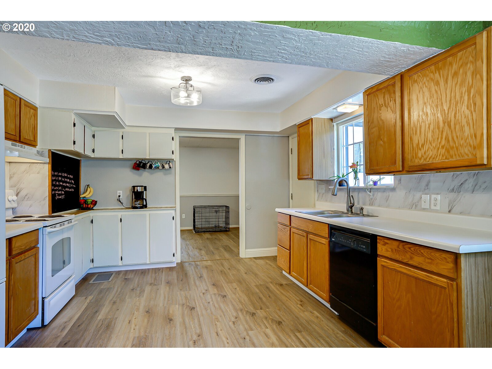 712 Walnut Street Lebanon, OR 97355 - Photo 18 of 32 Gallery Image 18