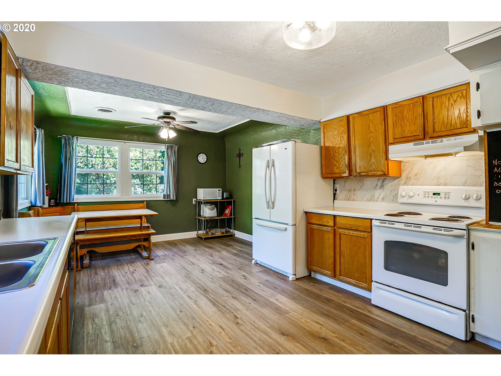 712 Walnut Street Lebanon, OR 97355 - Photo 21 of 32 Gallery Image 21