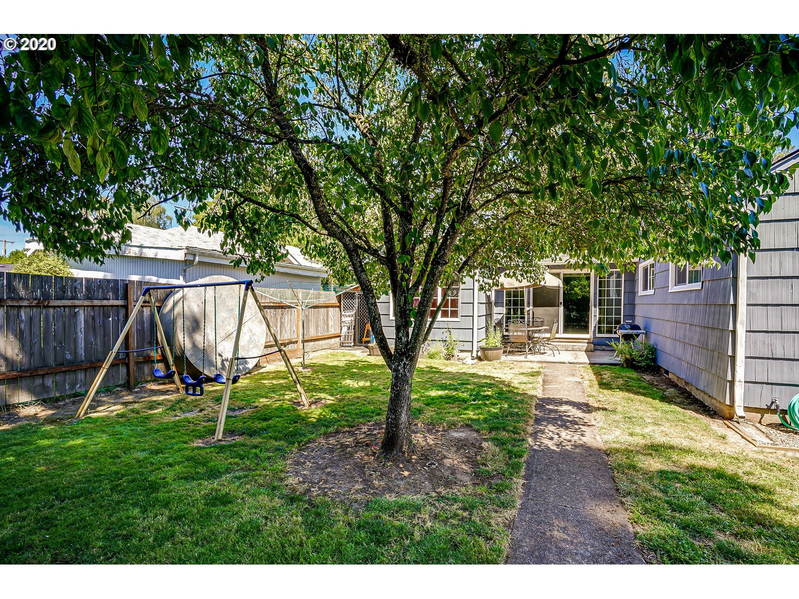 712 Walnut Street Lebanon, OR 97355 - Photo 8 of 32 Gallery Image 8