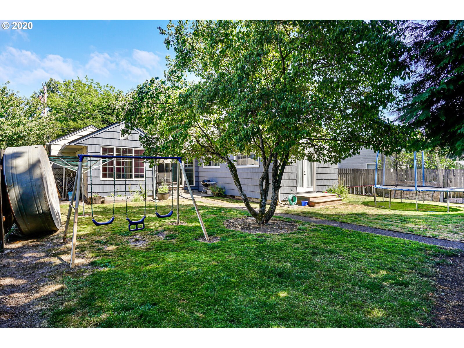 712 Walnut Street Lebanon, OR 97355 - Photo 9 of 32 Gallery Image 9