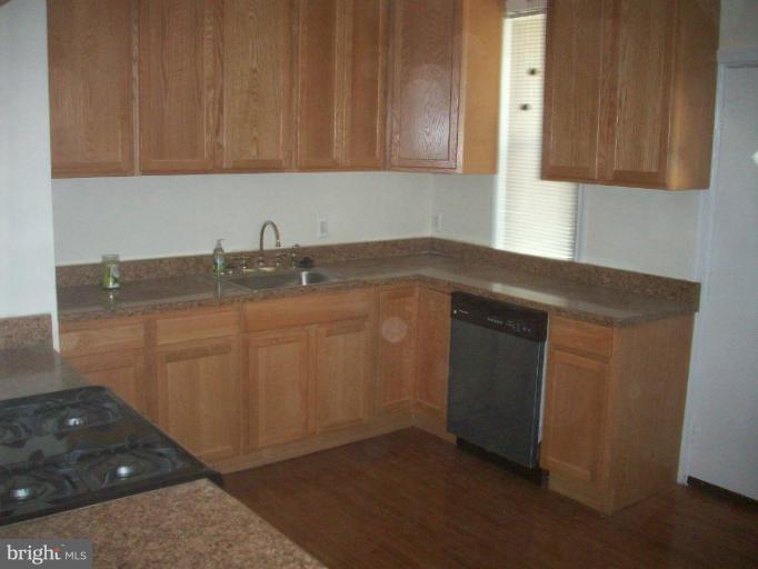 1630 Naturo Road Baltimore, MD 21286 - Photo 1 of 5 Kitchen