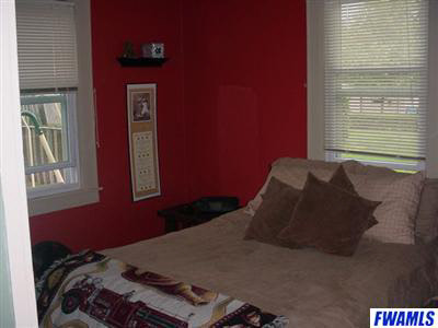927 Dierkes Street Decatur, IN 46733 - Photo 5 of 13