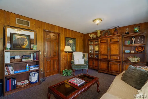 $387,000 | 307 Lovers Lane, Rolla, MO 65401