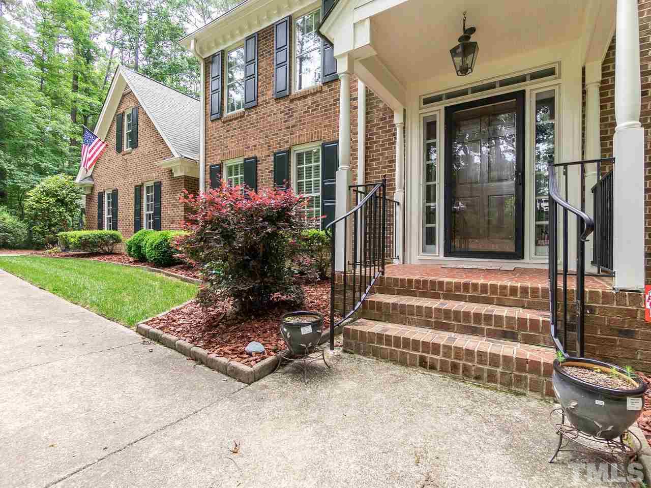 2401 Beechview Court Raleigh, NC 27615 - Photo 4 of 30