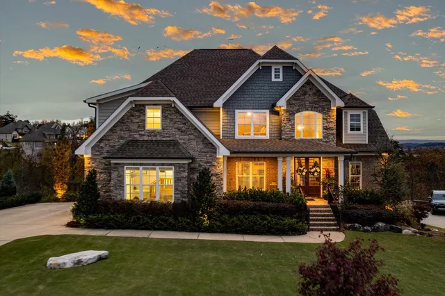 $875,000 | 5943 Eaglemont Drive, Chattanooga, TN 37416