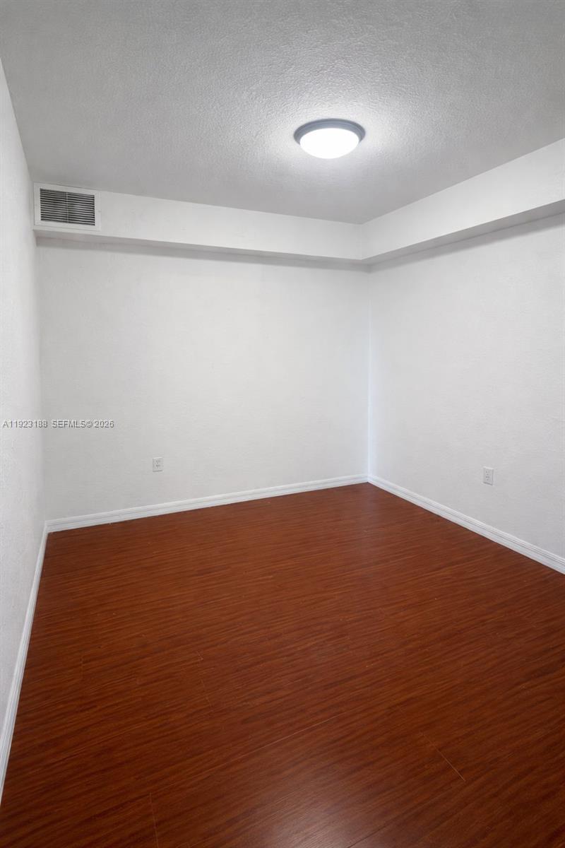 120 Southwest 8th Avenue, Unit 802 Miami, FL 33130 - Photo 3 of 30 a view of an empty room