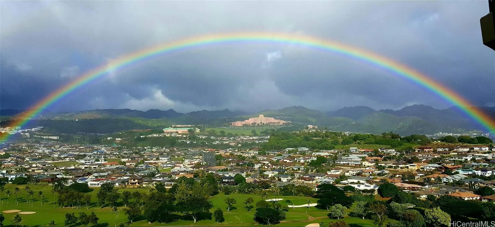 3054 Ala Poha Place, Unit 2005 Honolulu, HI 96818 - Photo 18 of 22 a view of a city