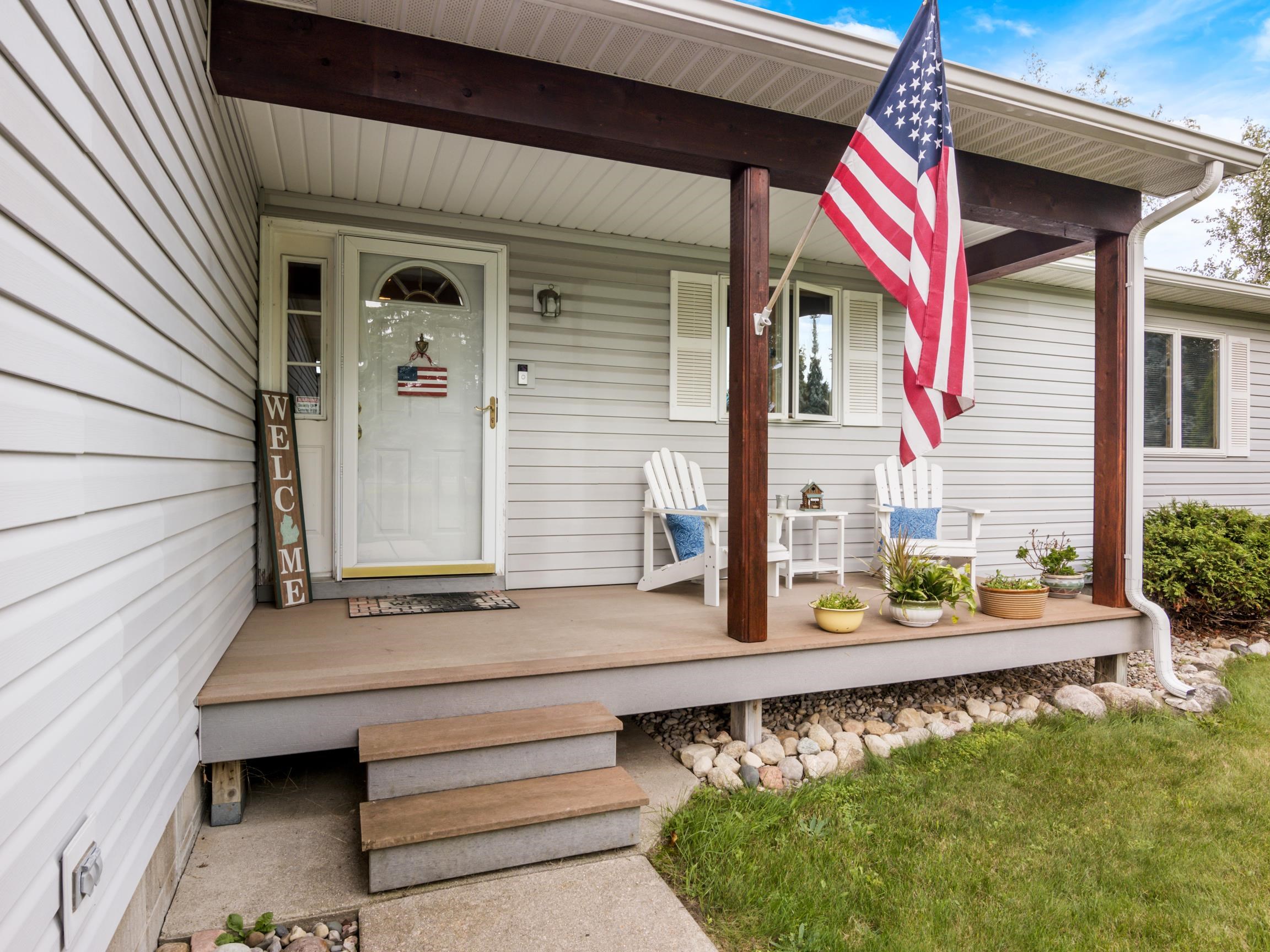3751 Zimmerman Road Traverse City, MI 49685 - Photo 4 of 49 1938656-1e43a5ff-d406-43ea-a0b8-1d041477f415.JPG