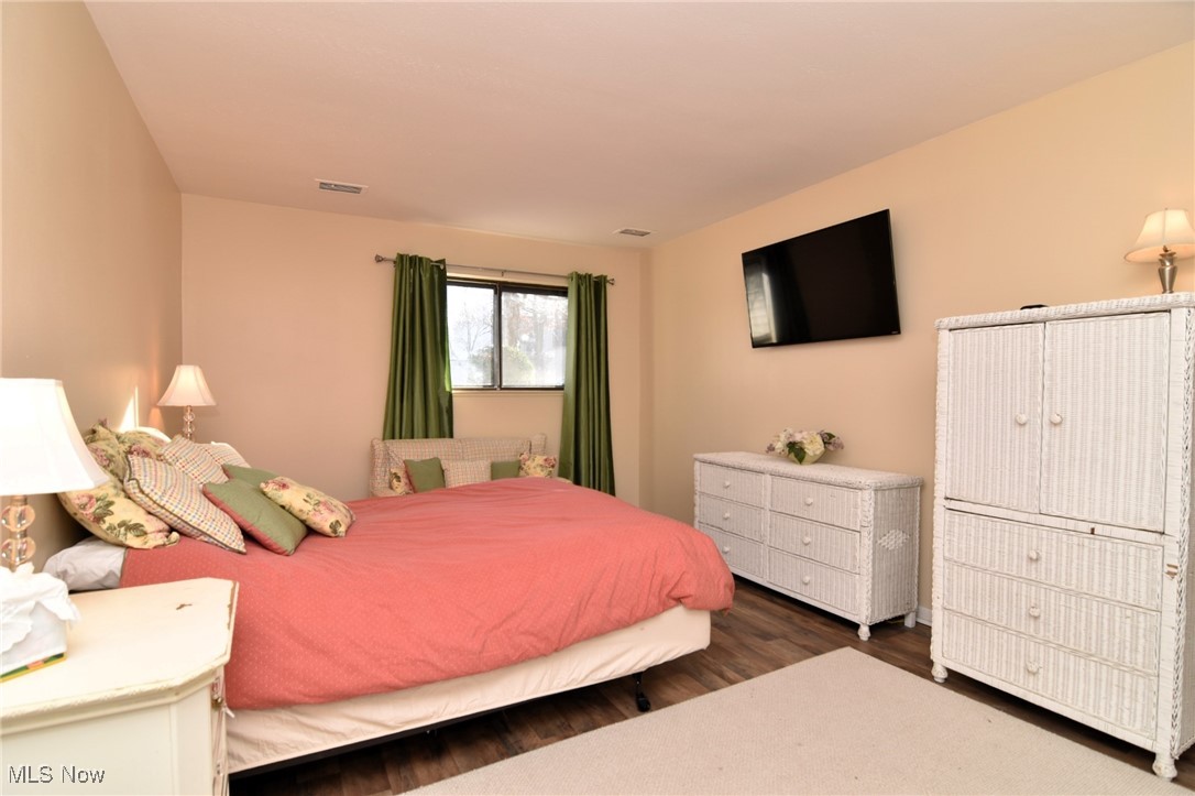 1105 Canyon View Road, Unit 602 Northfield, OH 44067 - Photo 21 of 31 Bedroom