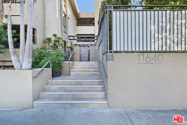 $4,500 | 11640 Woodbridge Street, Unit 306, Studio City, CA 91604