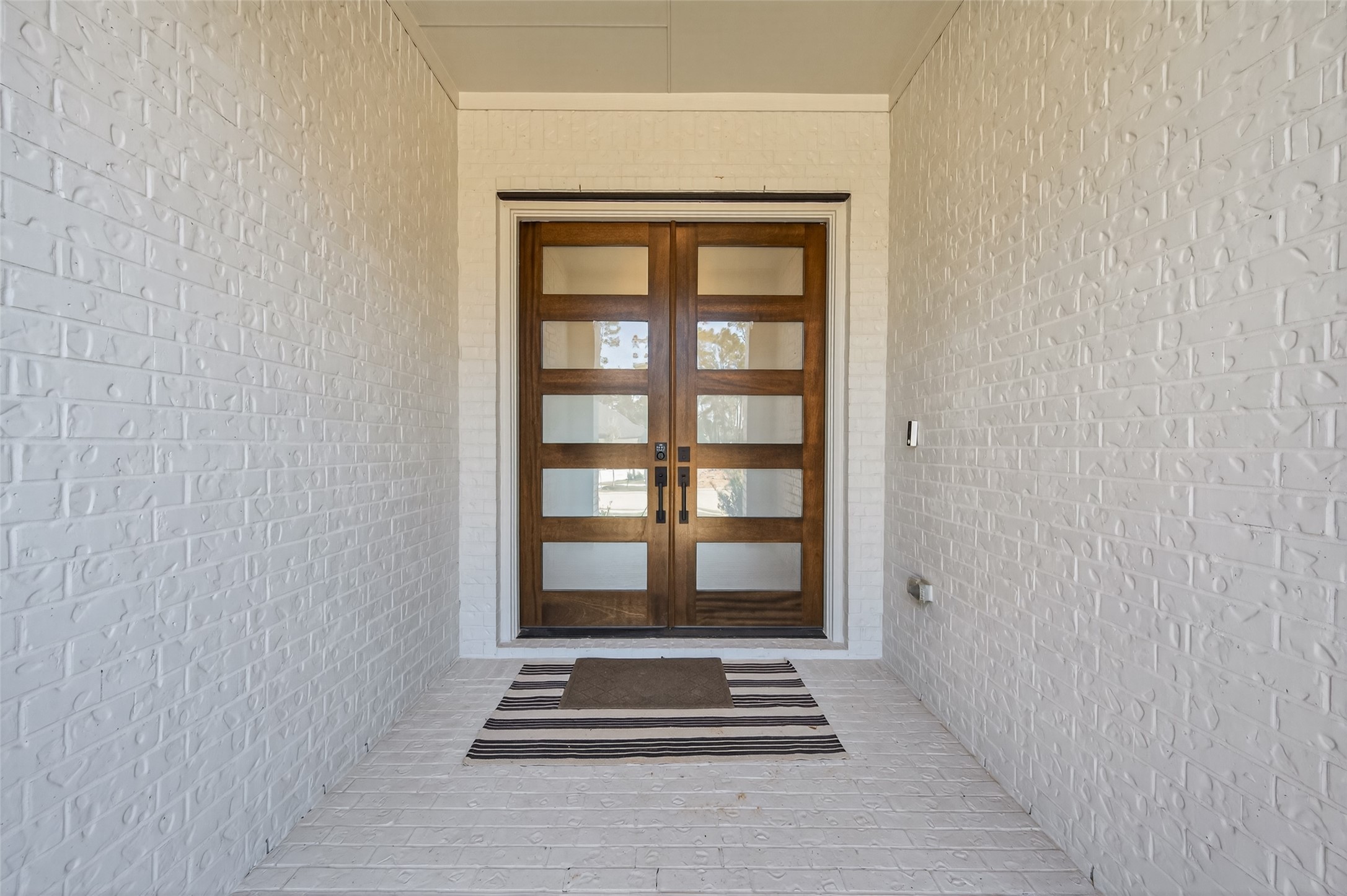 175 Shoveler Duck Way Magnolia, TX 77354 - Photo 3 of 47 a view of outdoor space and a window