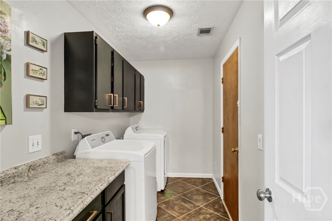 137 Scholar Road Guyton, GA 31312 - Photo 24 of 31 Laundry