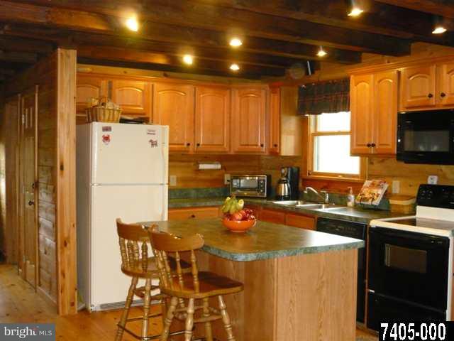 11086 Gipe Road Brogue, PA 17309 - Photo 4 of 25 Gallery Image 4