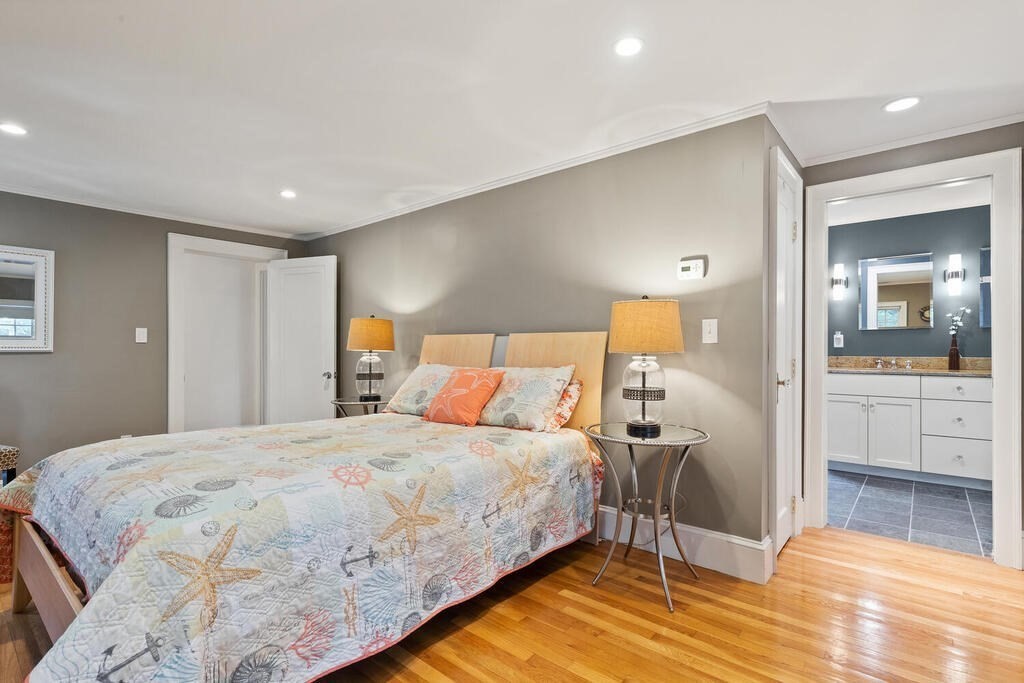 40 Locust Avenue Lexington, MA 02421 - Photo 19 of 42 Gallery Image 19