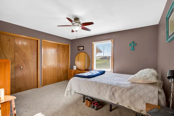 $259,900 | 122 Park Avenue, Charlotte, IA 52731