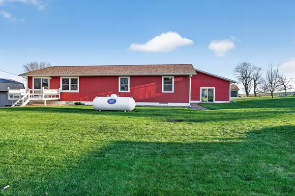 $259,900 | 122 Park Avenue, Charlotte, IA 52731