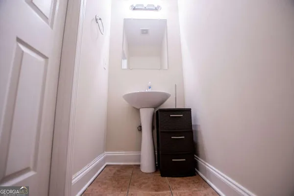 $145,000 | 145 Bowen Street, Unit B4, Carrollton, GA 30117